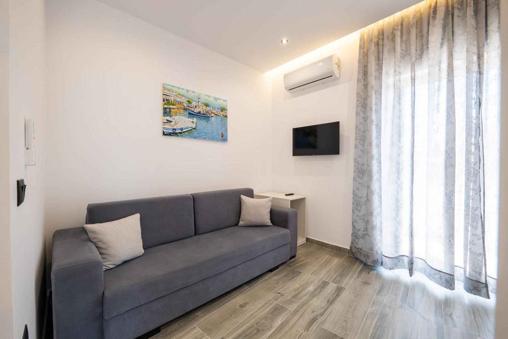 Eden Suites&Apartments Sarandë Exteriör bild