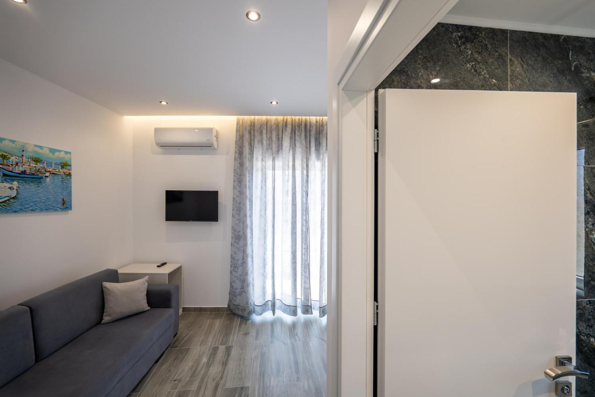 Eden Suites&Apartments Sarandë Exteriör bild